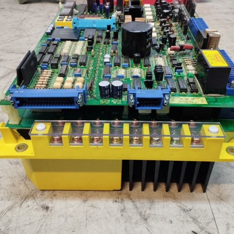 FANUC A06B-6059-H002#H502 サーボアンプ 動作保証 ファナック/FANUC スピンドルサーボユニット A06B-6059-H002 - メルカリ