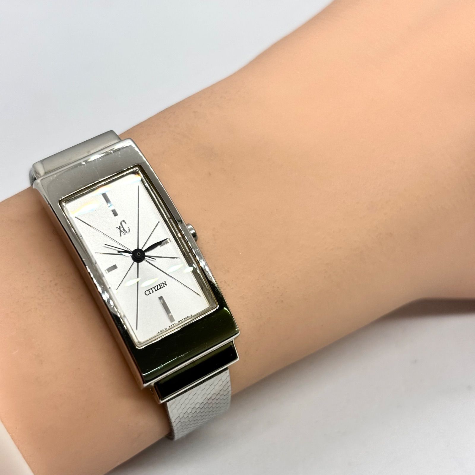 美品】シチズン CITIZEN xC クロスシー 腕時計 クォーツ スクエア型