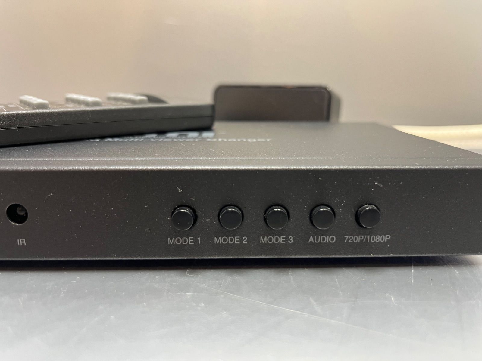 中古 SANWA HDMI分割切替器 400-SW030 4入力1出力-メルカリ