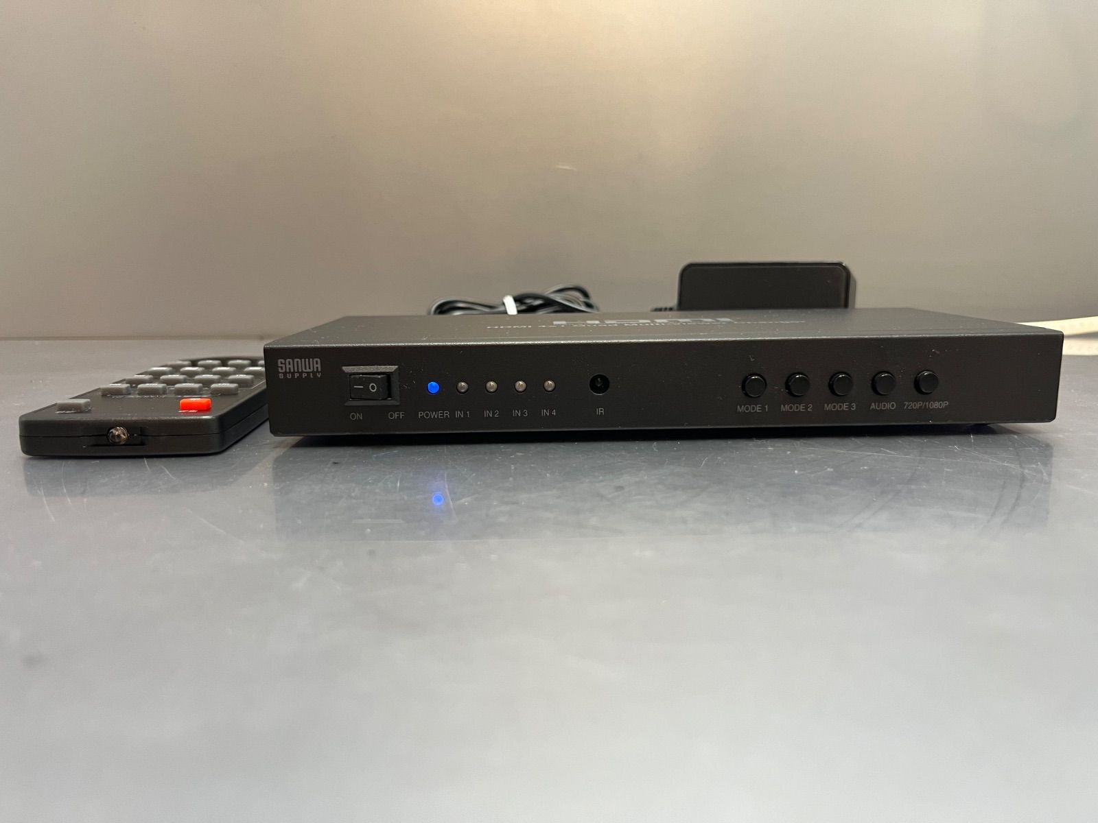 中古 SANWA HDMI分割切替器 400-SW030 4入力1出力-メルカリ