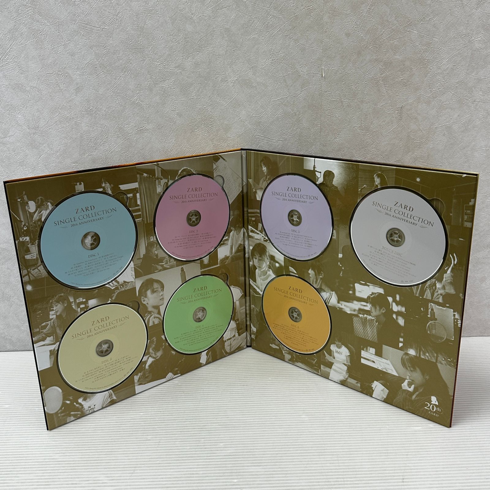 ZARD SINGLE COLLECTION~20th ANNIVERSARY~ 中古品 smjcd095136 - メルカリ