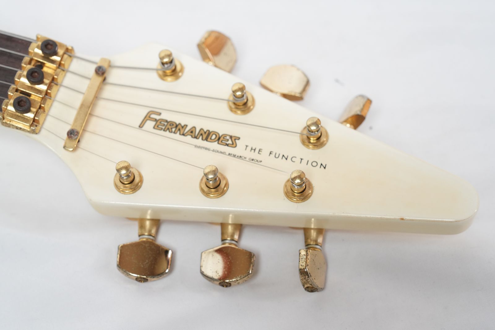☆FERNANDES BSV-80J WHITE Flying V 44MAGNUM、広瀬“JIMMY”さとし