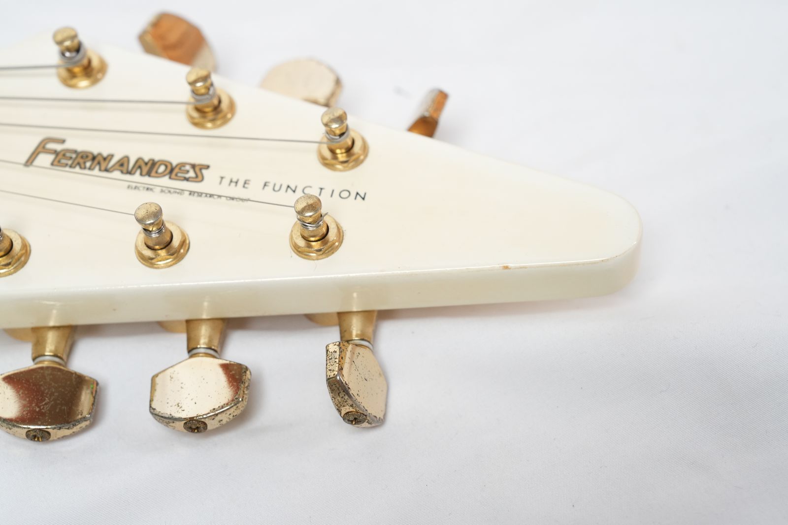 ☆FERNANDES BSV-80J WHITE Flying V 44MAGNUM、広瀬“JIMMY”さとし