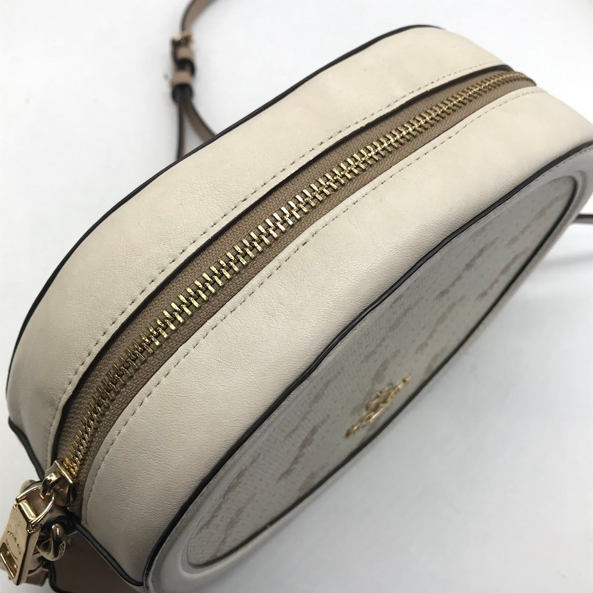 【倉吉店】 中古 COACH | コーチ ショルダーバッグ ホースアンドキャリッジ 04057 ホースアンドキャリッジ アイボリー系 【122】 COACH - 【倉吉店】 中古 COACH | コーチ ショルダーバッグ ホース
