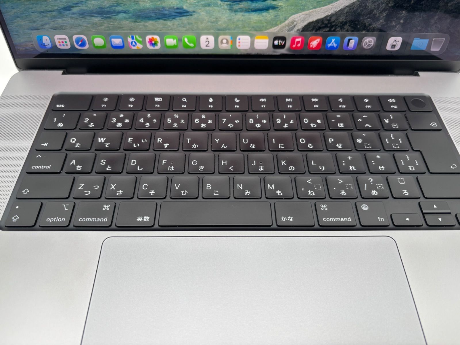 MacBookPro M1 Max 16インチ シルバー 32GB/1TB/10コアCPU，32コアGPU 