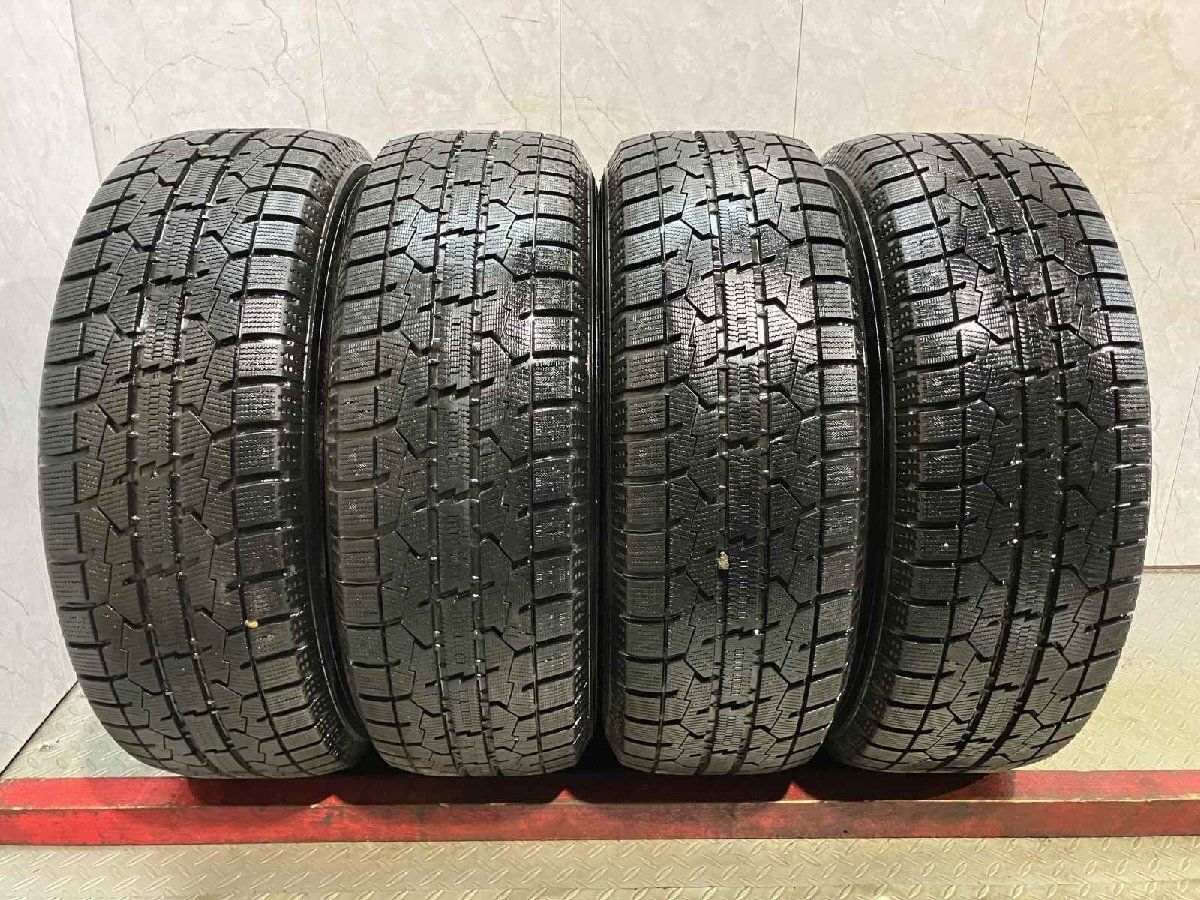 走行短め】TOYO OBSERVE GIZ2 215/60R16 16インチ スタッドレス 4本 22 