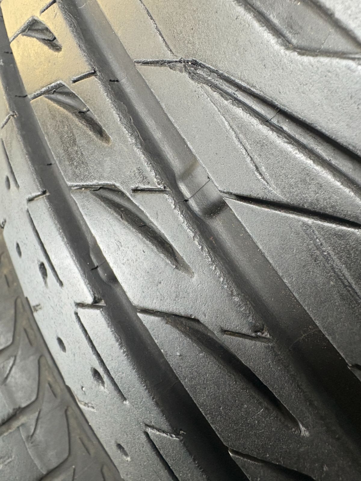 送料無料☆215/50R17 ブリヂストン REGNO 2020年製 4本 夏 タイヤ 