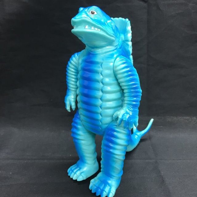 中古】B-CLUB ブルマァク復刻版 毒ガス怪獣ケムラー ブルー版 - メルカリ