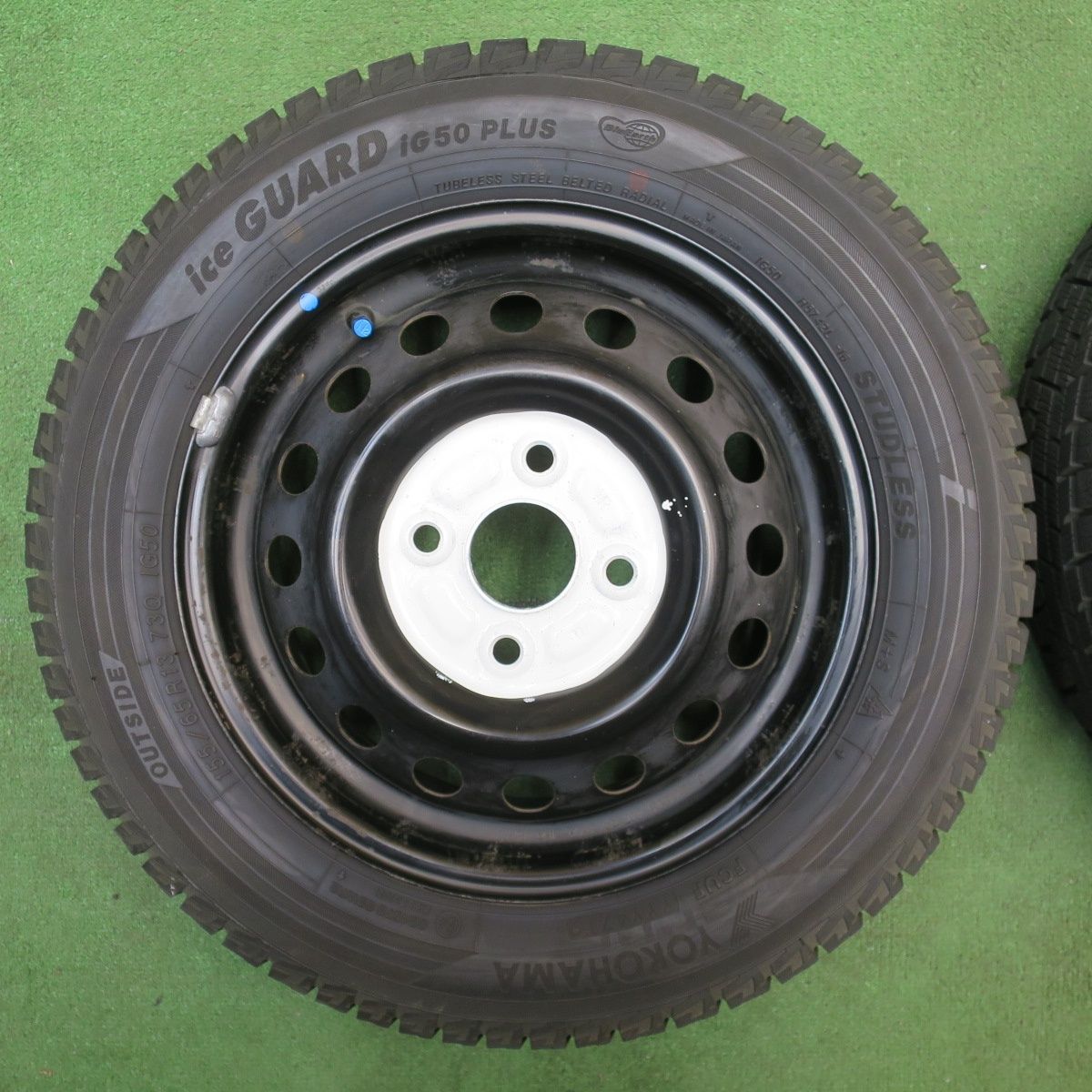 バリ溝！9.5分以上☆スタッドレス 155/65R13 ヨコハマ アイスガード 