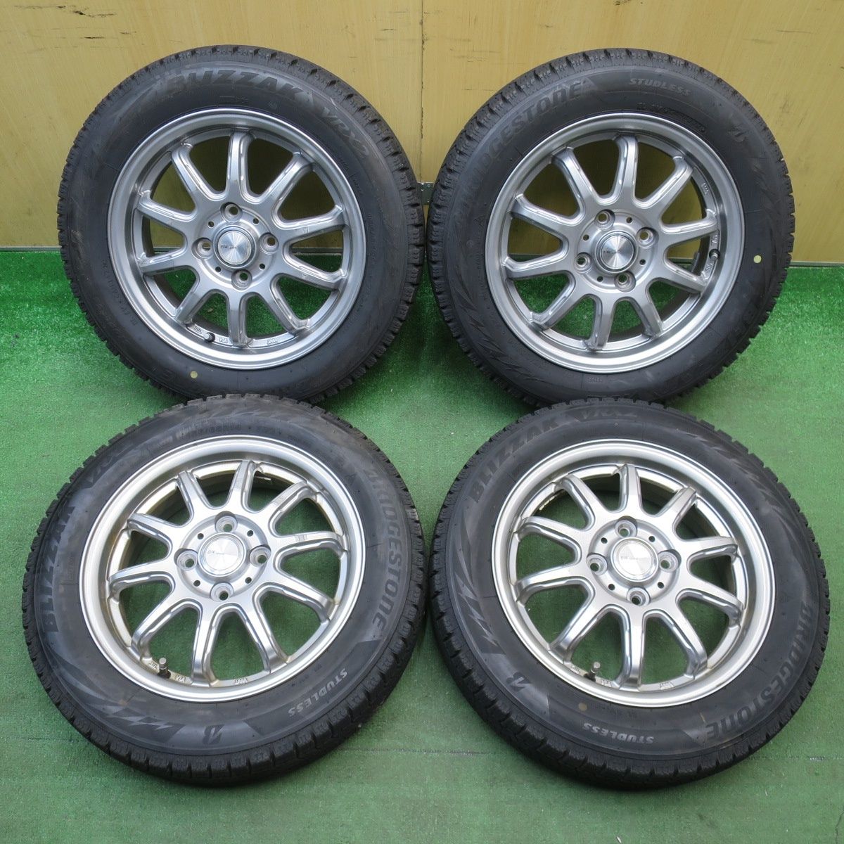 バリ溝！23年！9.5分以上☆スタッドレス 155/65R14 ブリヂストン 