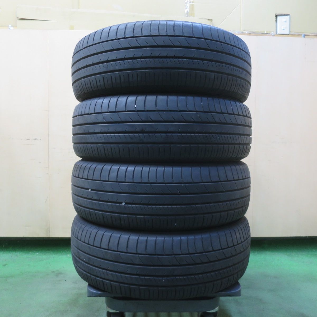 バリ溝！24年！8.5分☆195/65R15 グッドイヤー EfficientGrip RVF02 