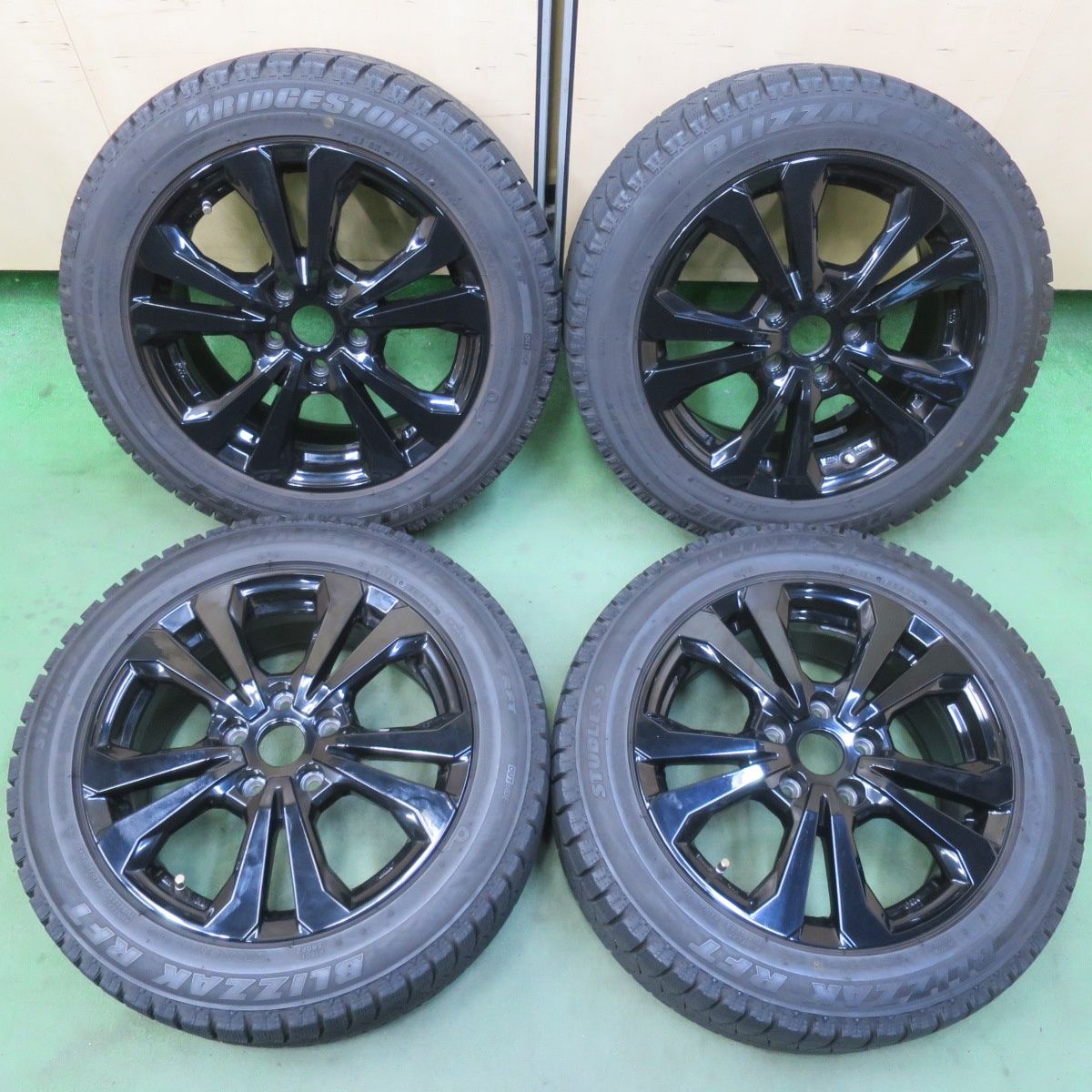 バリ溝！23年！9.5分以上☆BMW MINI 等 TAS Advance Line SV-1 205