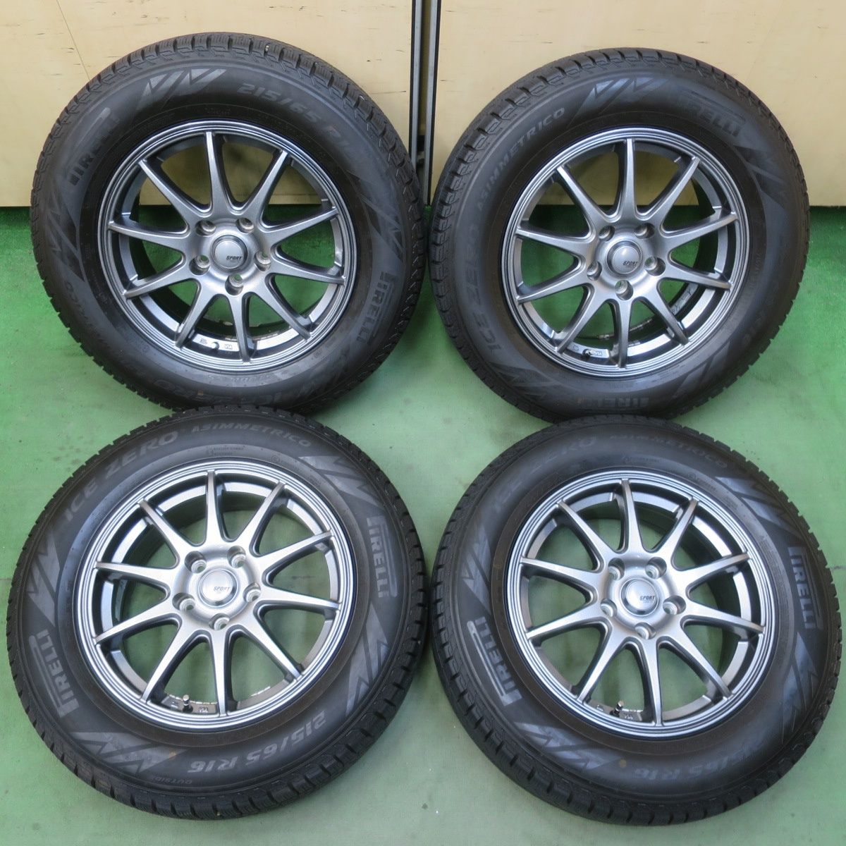 バリ溝！22年！キレイ！8.5分☆スタッドレス 215/65R16 ピレリ 