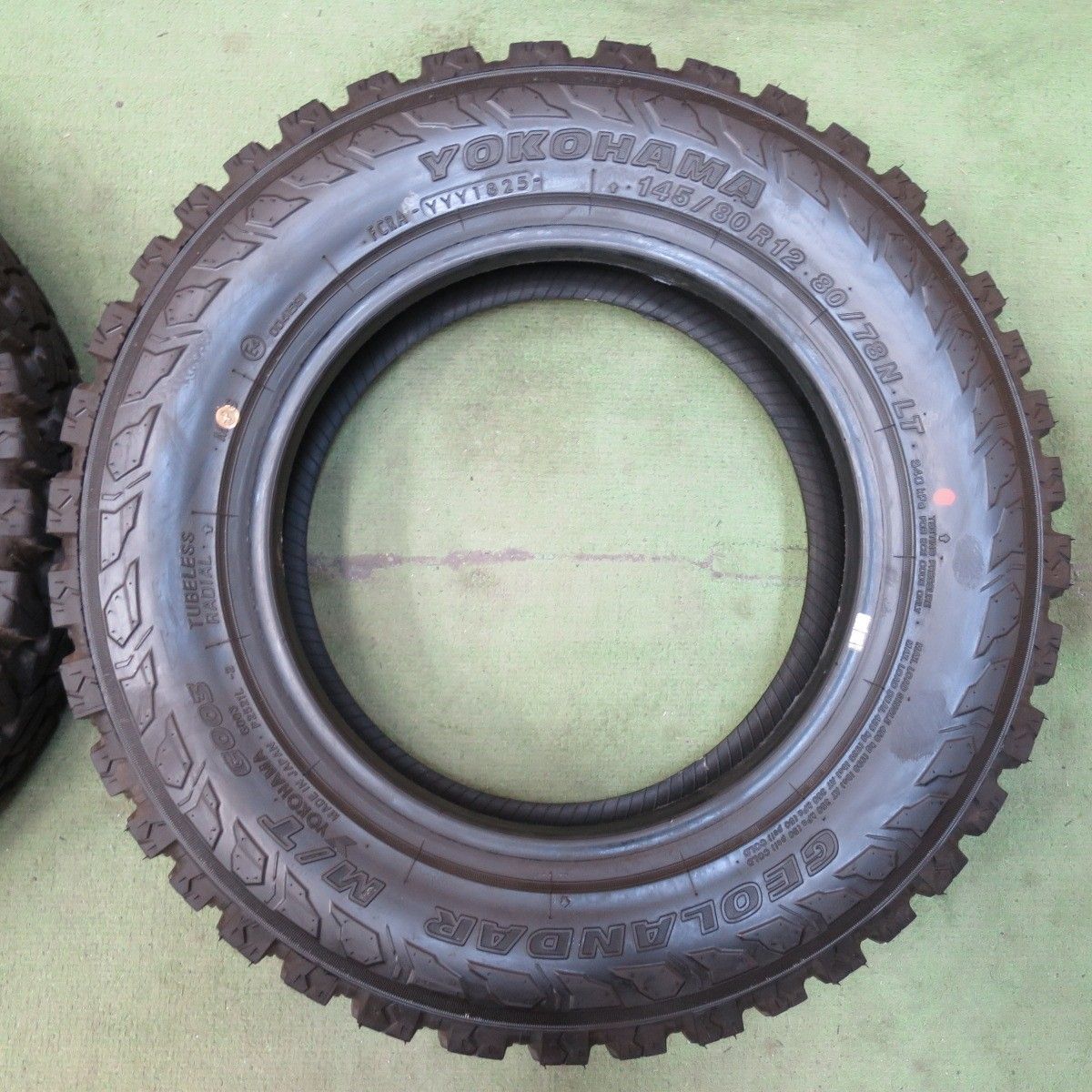 バリ溝！25年！9.5分以上☆145/80R12 80/78N ヨコハマ ジオランダー M