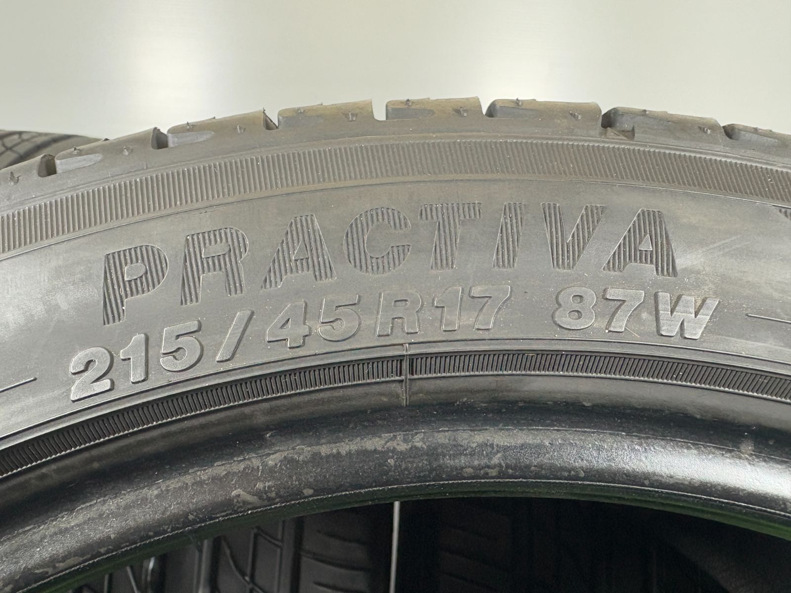 送料無料☆215/45R17 イエローハット PRACTIVA 2019年製 4本 夏 タイヤ