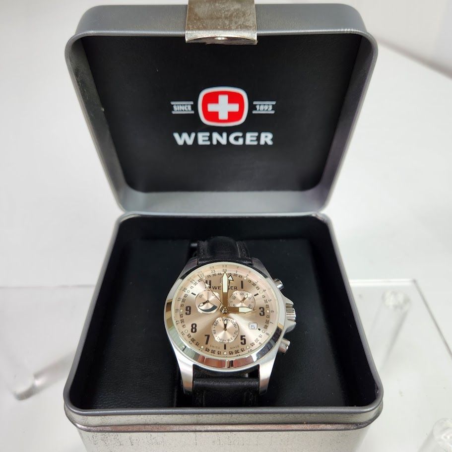 【美品】WENGER ウェンガー 7275X クロノグラフ 腕時計 スイス製 美品】WENGER ウェンガー 7275X クロノグラフ メンズ腕時計 スイス製