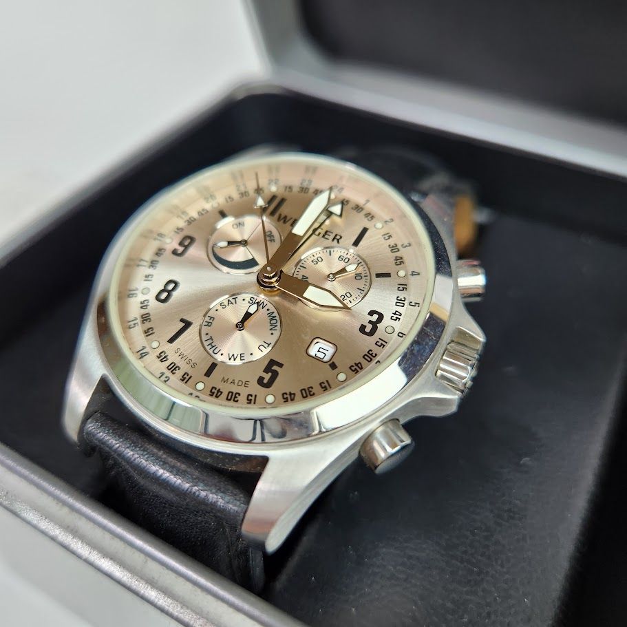 【美品】WENGER ウェンガー 7275X クロノグラフ 腕時計 スイス製 美品】WENGER ウェンガー 7275X クロノグラフ メンズ腕時計 スイス製