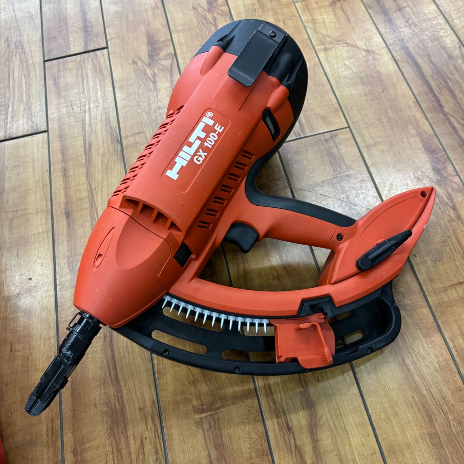 動作良好！HILTI(ヒルティ) GX100 ガス式釘打機 ガスネイラ 【】【蓮田 
