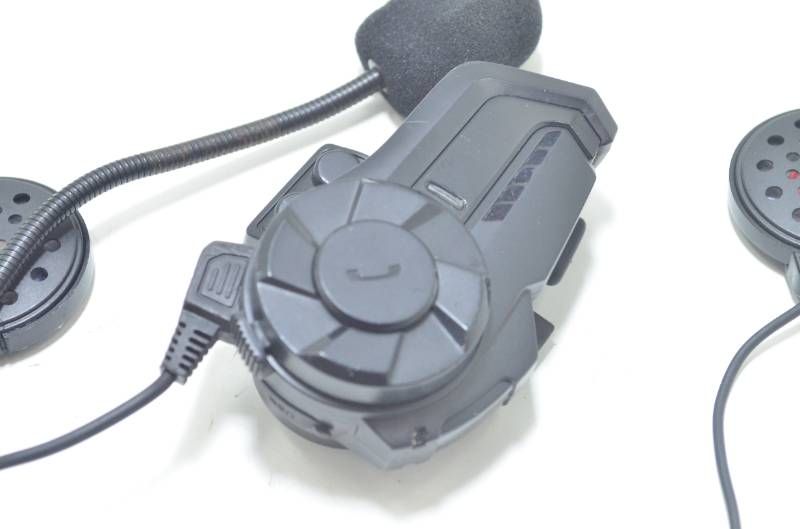 Bluetoothインカムとスピーカーセット ○ 【送料無料】 バイク用インカム Bluetooth インターコム ヘルメット