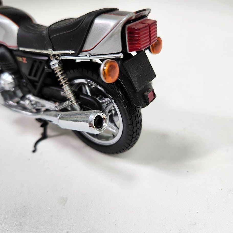 希少】MINICHAMPS 1/12 HONDA CBX1000 シルバー - メルカリ