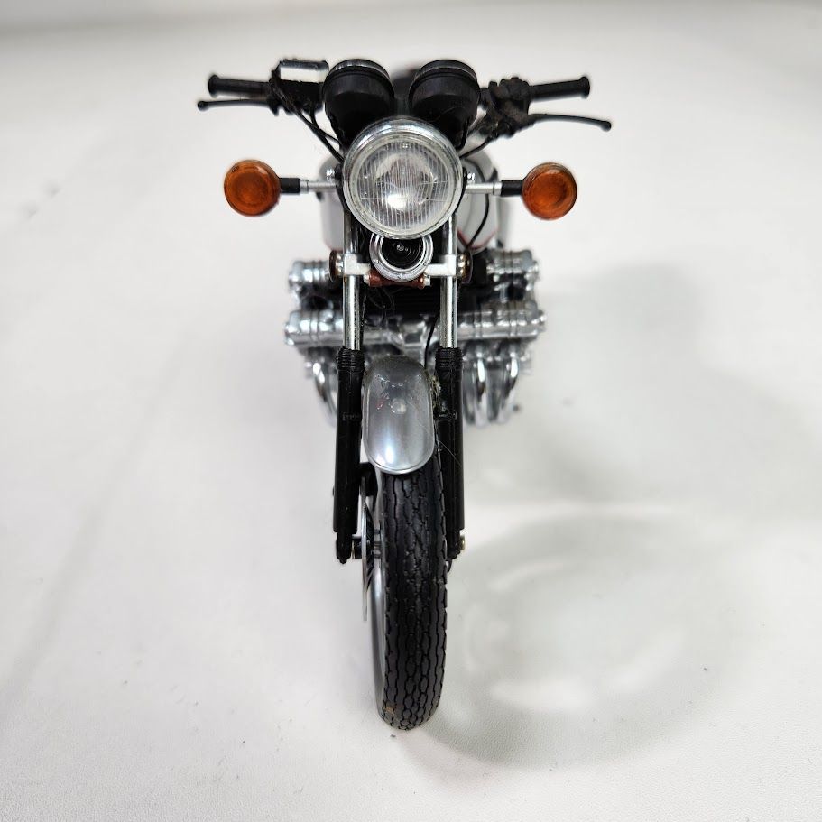 希少】MINICHAMPS 1/12 HONDA CBX1000 シルバー - メルカリ