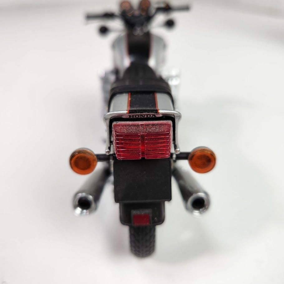 希少】MINICHAMPS 1/12 HONDA CBX1000 シルバー - メルカリ