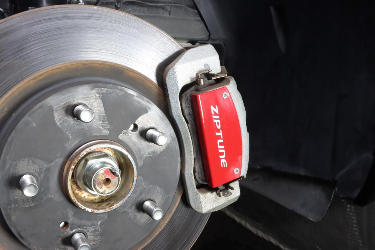 ZIPTUNE スイフトスポーツ スズキ ブレーキキャリパーカバー レッド 赤