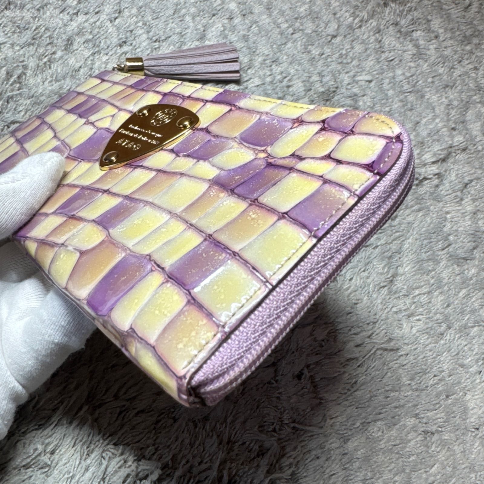 ATAO アタオ 長財布 L字ファスナー フリンジ ゴールドロゴ | Einkaufen 