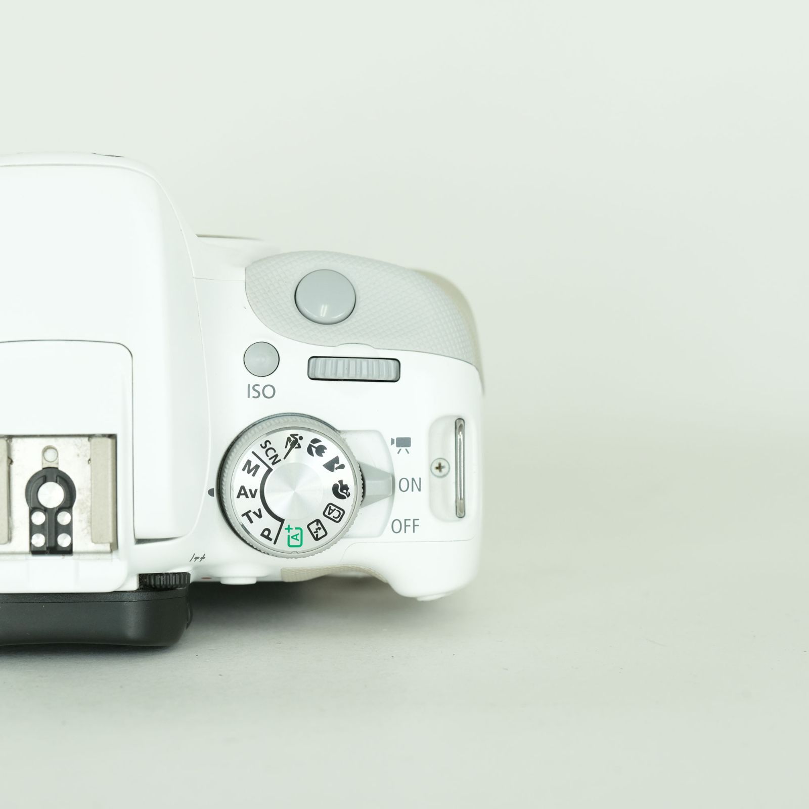 並品] Canon EOS Kiss X7 ボディ ホワイト | キヤノンEF-Sマウント 