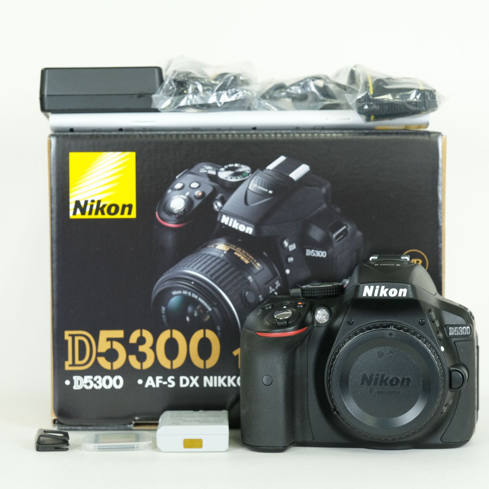 美品 | シャッター数1,034回｜SDカード付] Nikon D5300 | Nikon F 
