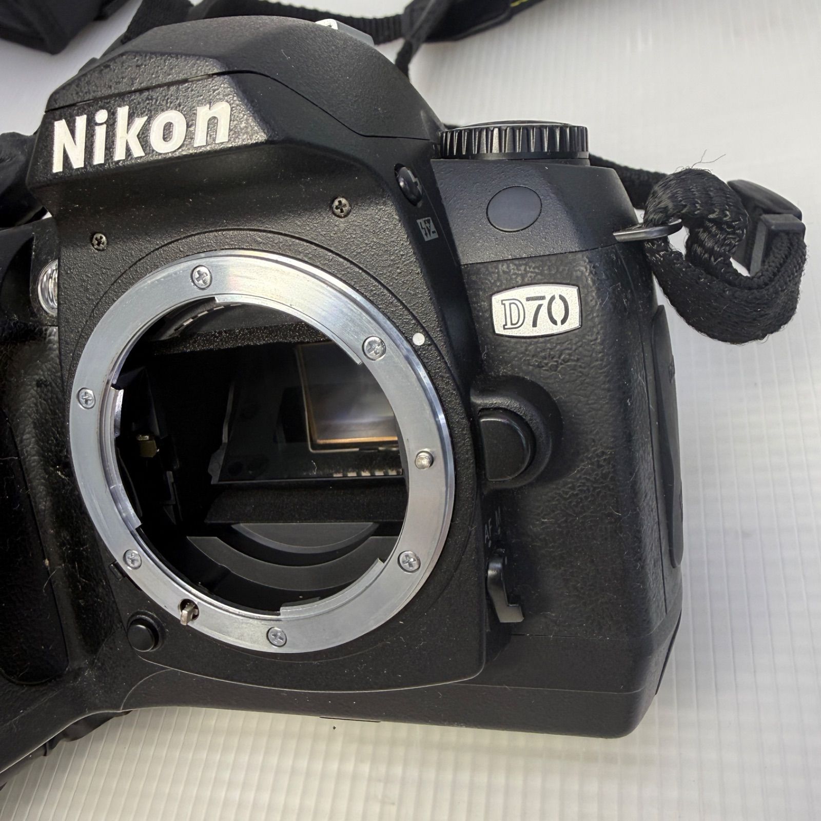 ☆ニコン Nikon☆D70 デジタル一眼レフ カメラ AF-S 18-70mm 1:3.5-4.5 