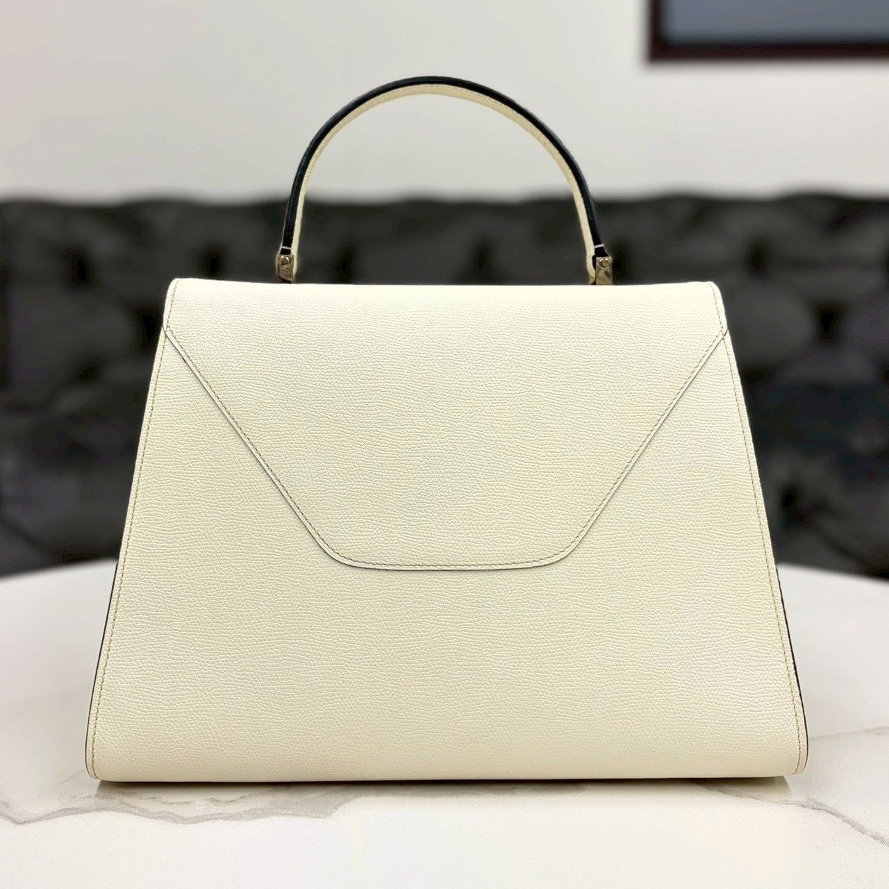 美品☆ ヴァレクストラ イジィデ ラージ レザー 2way ホワイト - メルカリ