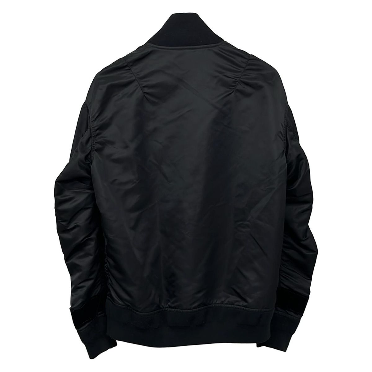 サカイ　sacai ブラックブルゾン　ショート丈　半袖　サイズ2 サカイ sacai ブラックブルゾン ショート丈 半袖 サイズ2 - メルカリ