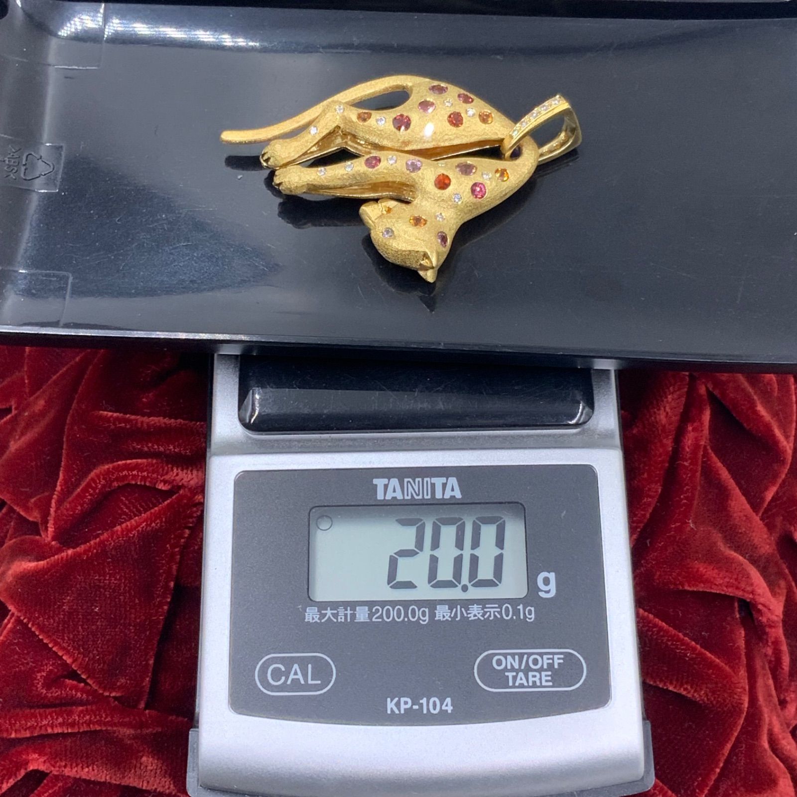 K18 パンサーペンダントトップ 20g - メルカリ