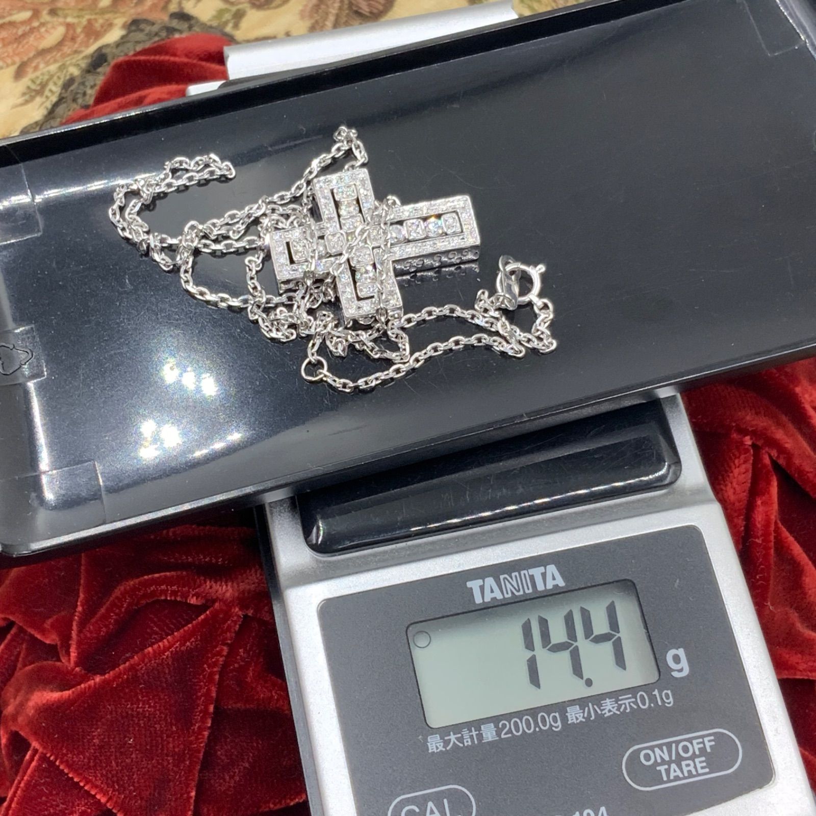 K18WG ダイヤクロス ネックレス 14.4g - メルカリ