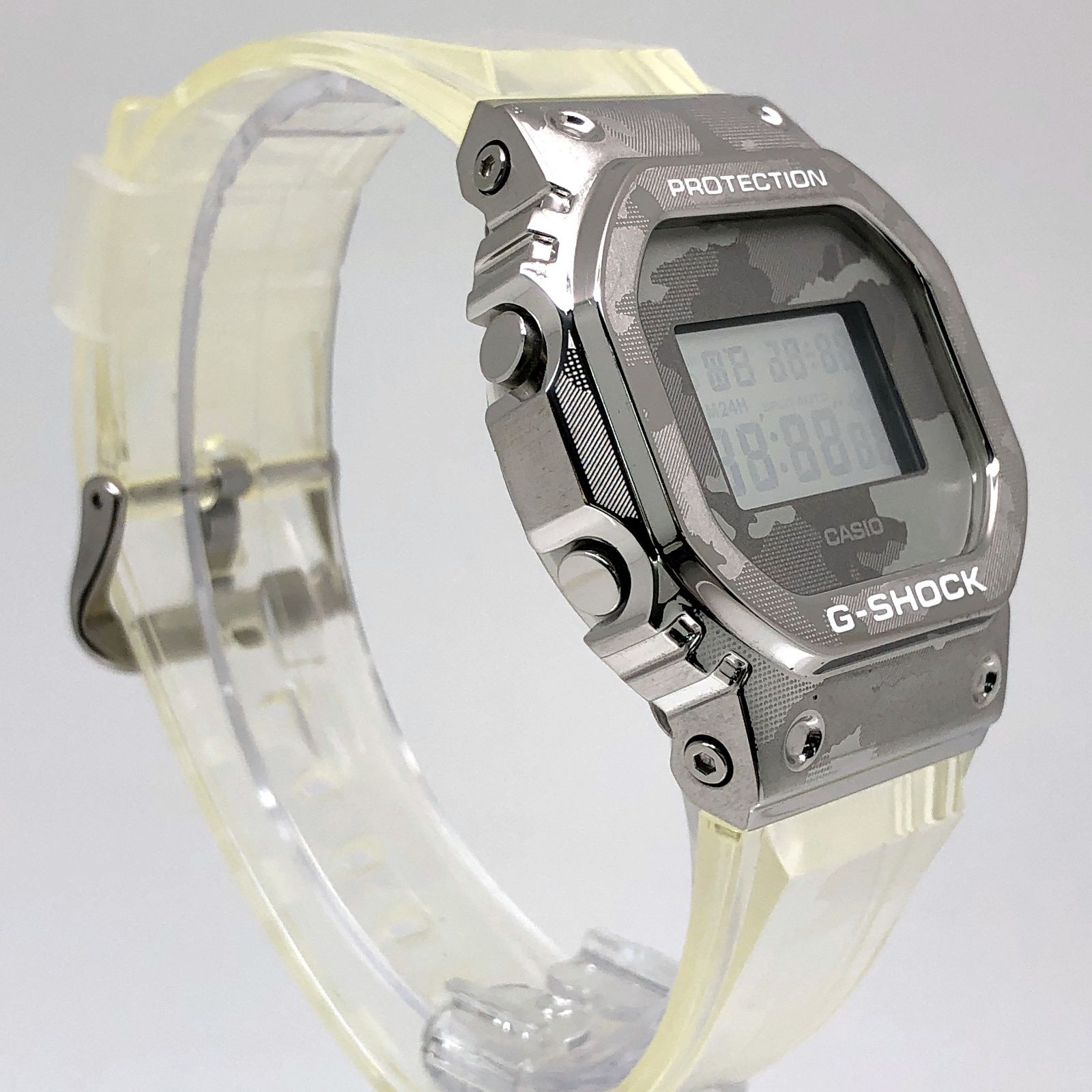 G-SHOCK ジーショック GM-5600SCM-1 メタルベゼル シルバー 