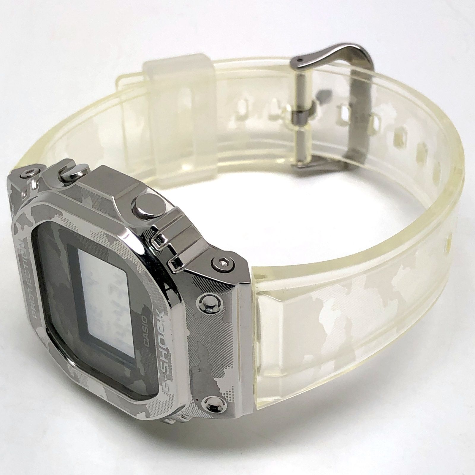 G-SHOCK ジーショック GM-5600SCM-1 メタルベゼル シルバー 