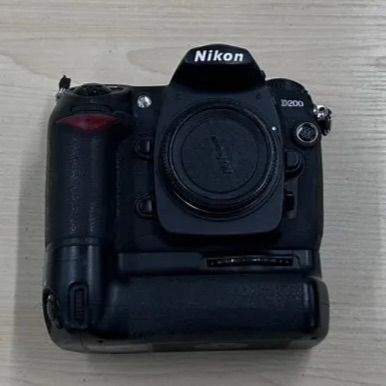 動作未確認 Nikon ニコン デジタル一眼レフカメラ D200 - メルカリ