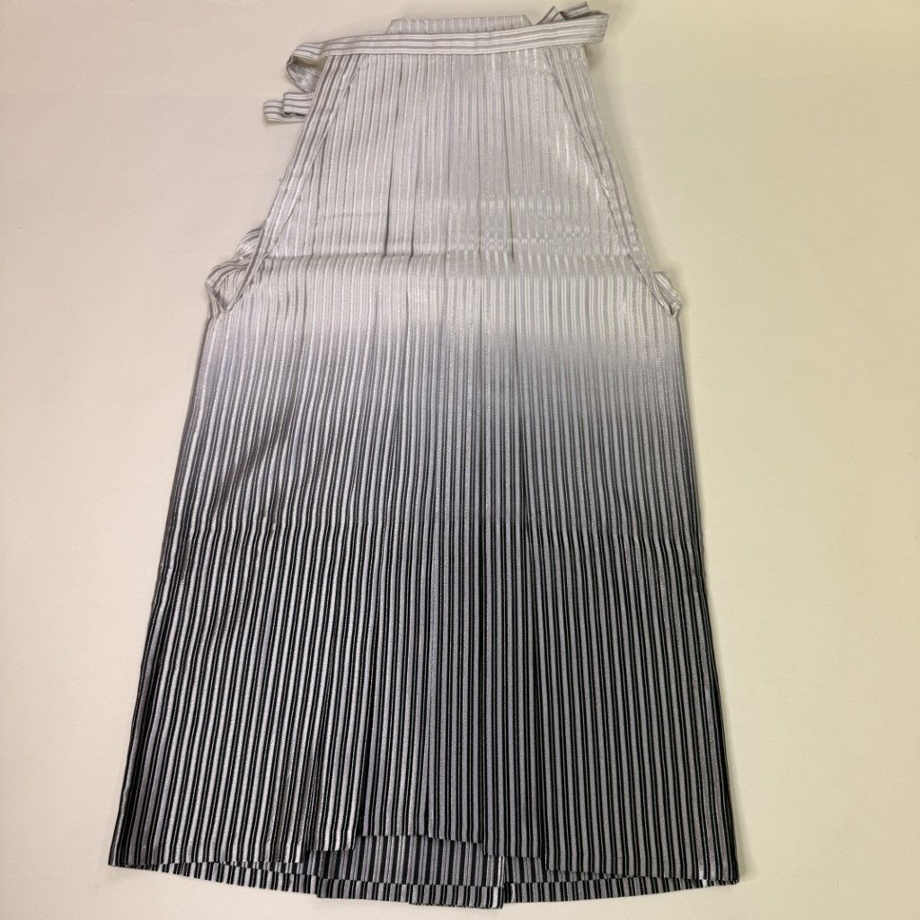 袴 行灯袴 3L size 男袴 紐下丈96.5cm 男性用袴 成人式袴 白 黒 中古 5467