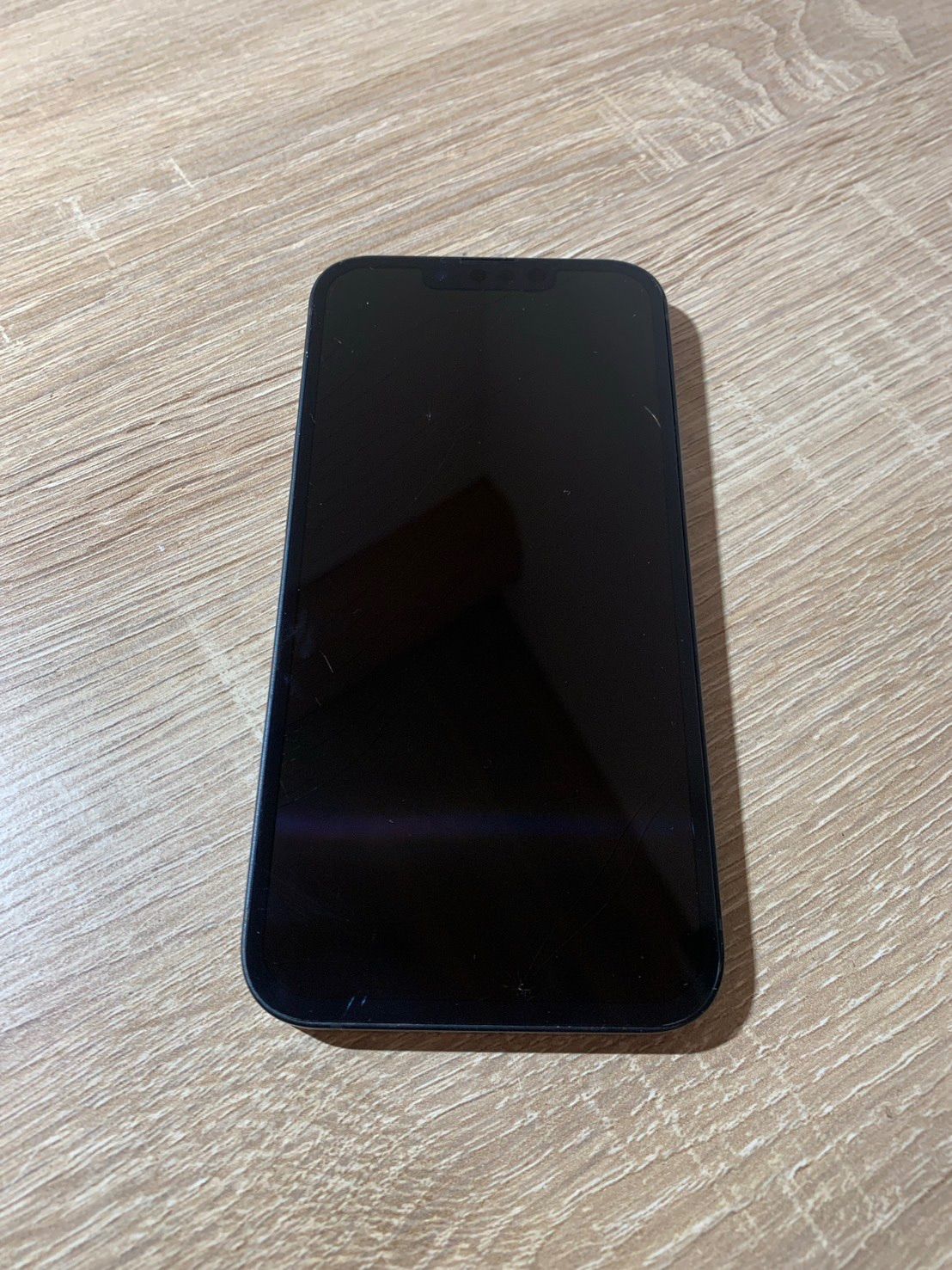 iPhone 13 ブラック ジャンク品 (部品取・修理用) - メルカリ