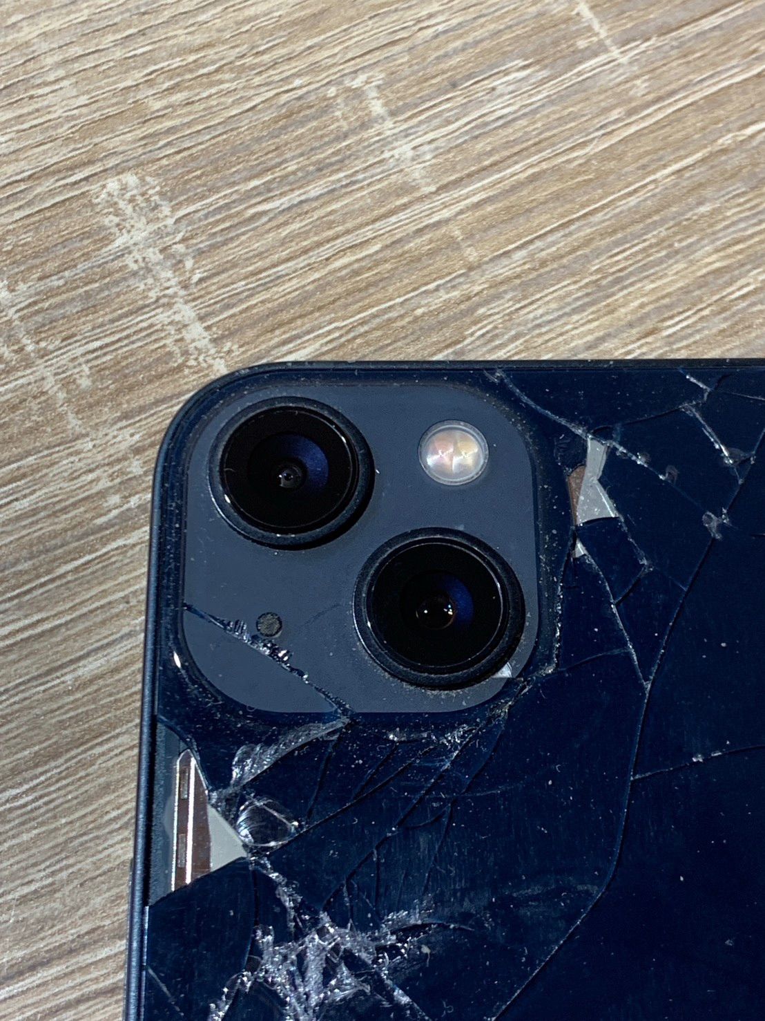 iPhone 13 ブラック ジャンク品 (部品取・修理用) - メルカリ