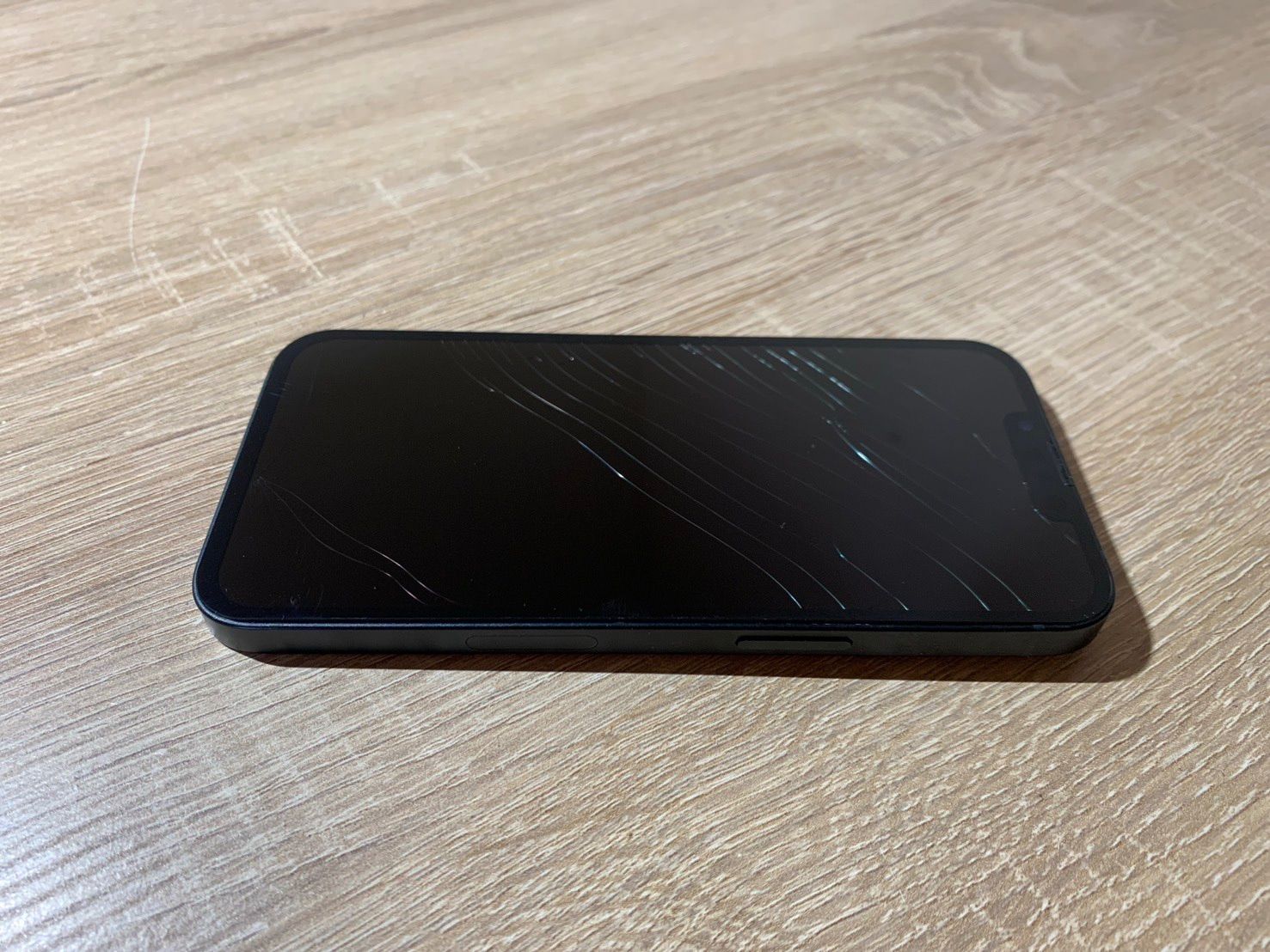 iPhone 13ブラック ジャンク品 iPhone 13 ブラック ジャンク品 (部品取・修理用) - メルカリ