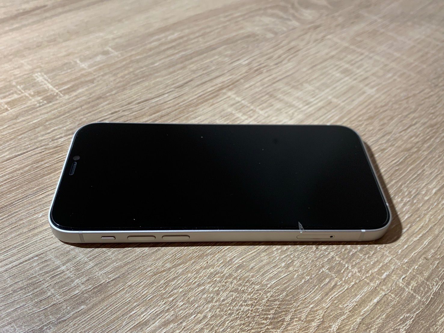iPhone 12 64GB ホワイト ジャンク品 - メルカリ