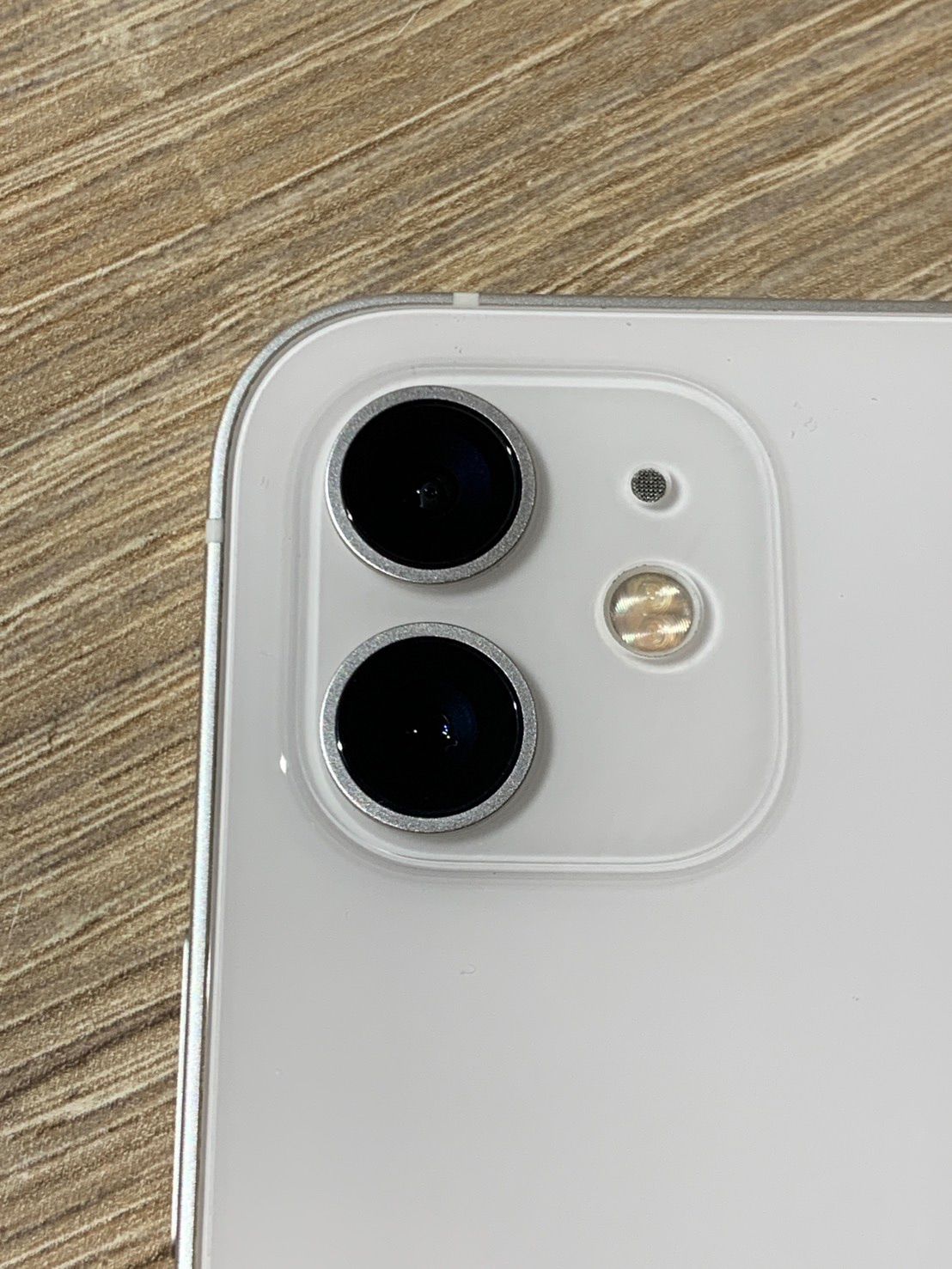 iPhone 12 64GB ホワイト ジャンク品 - メルカリ