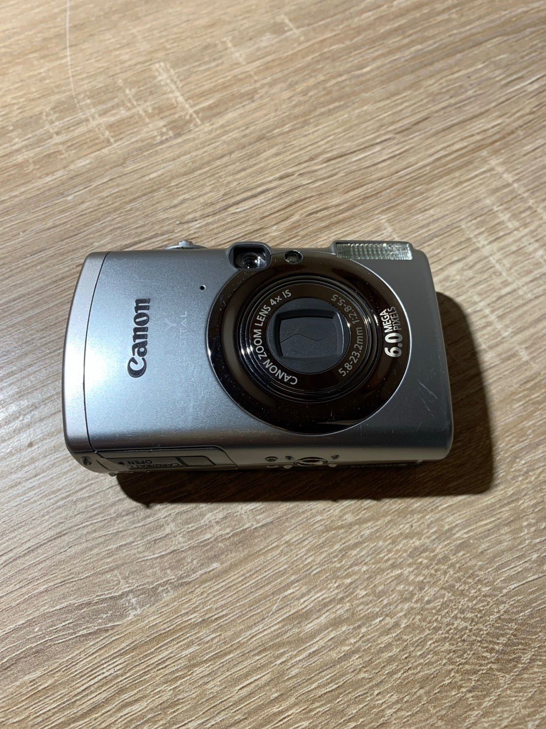 304z 限定品 Canon IXY Limited Version デジカメ キヤノン（Canon） IXY イクシ Limited Version リミテッドバージョン