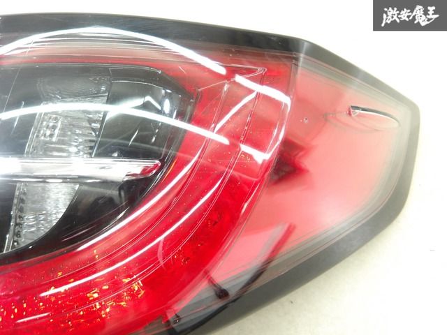 カローラツーリング 210系 テールライト NRE210W トヨタ 純正 2026年