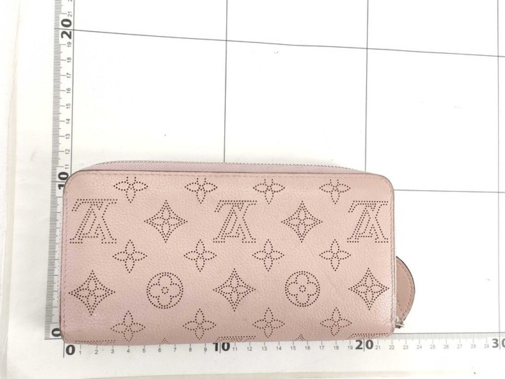 LOUIS VUITTON ルイヴィトン 長財布 ジッピーウォレット M82755