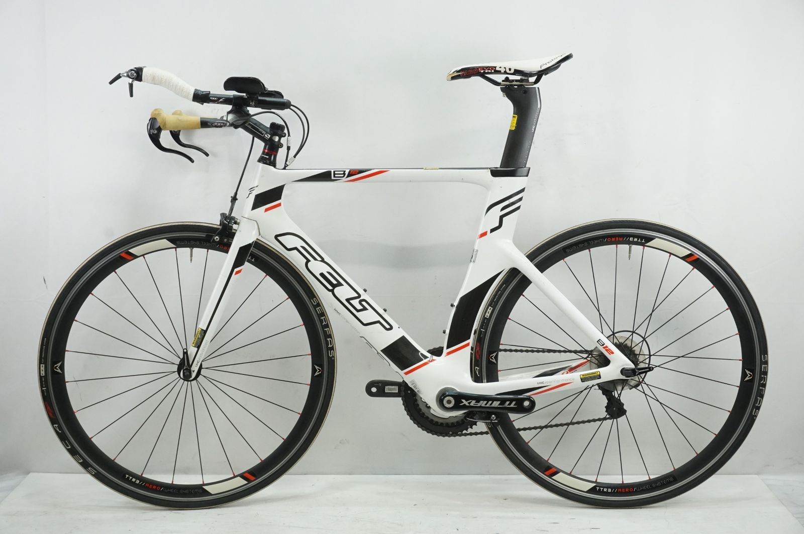 ジャンク FELT 「フェルト」 B12 2013年モデル トライアスロンバイク 