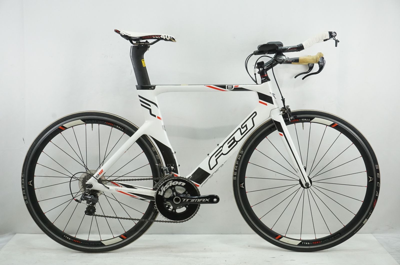ジャンク FELT 「フェルト」 B12 2013年モデル トライアスロンバイク 