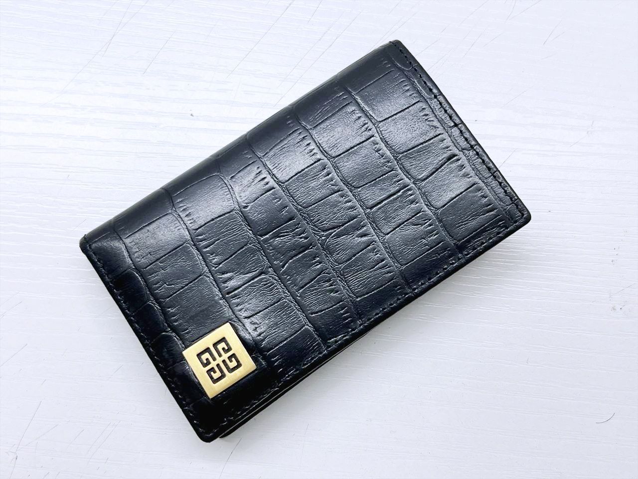 美品 GIVENCHY ジバンシィ 4G クロコ型押し カードケース 黒 美品 GIVENCHY ジバンシィ 4G クロコ型押し カードケース 黒